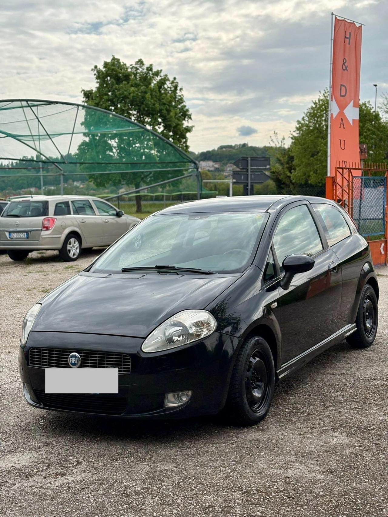 Fiat Grande Punto 1.3 MJT 75 CV 3 porte Dynamic