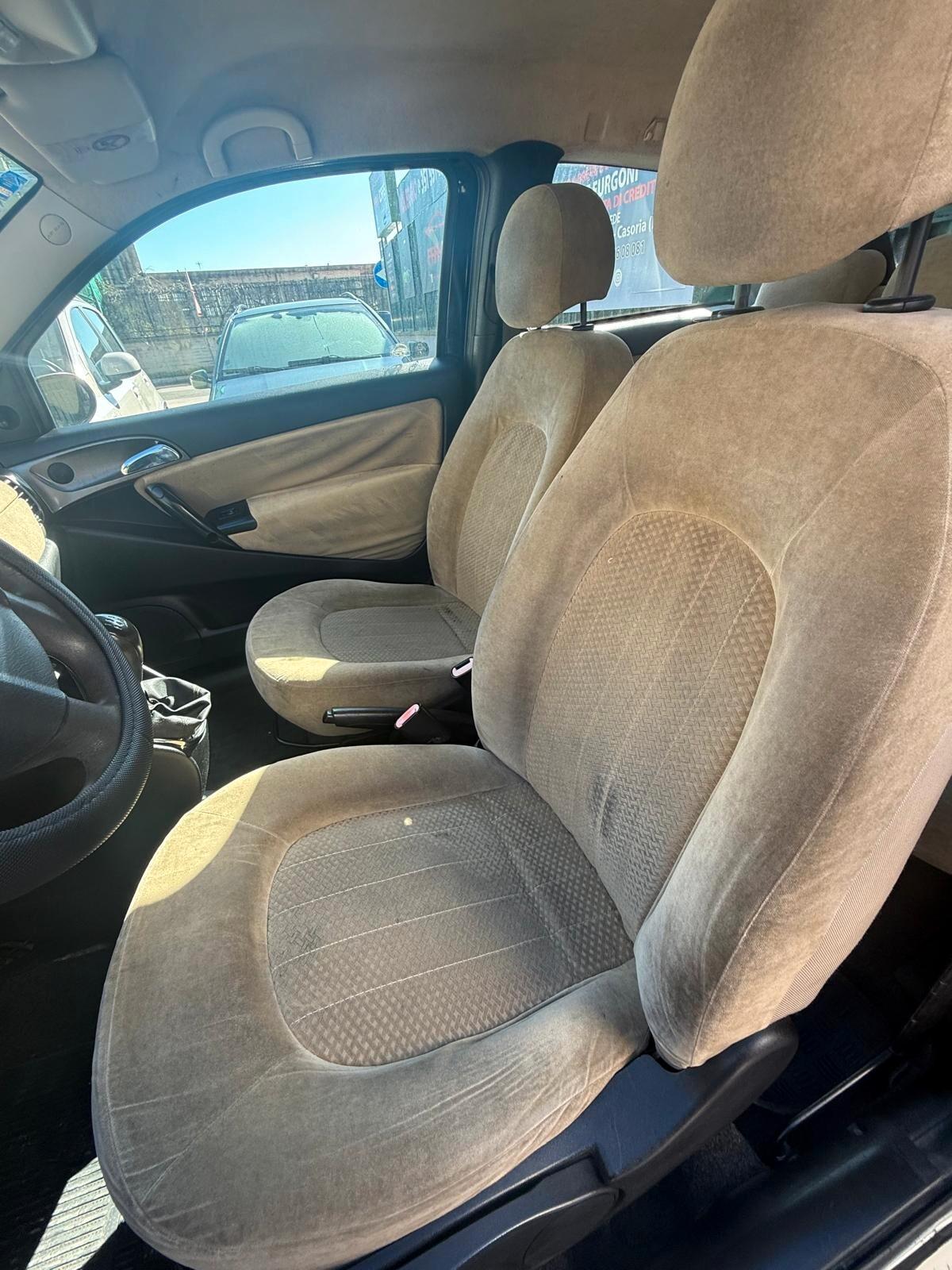 Lancia Ypsilon 1.3 Multijet 16V Platino