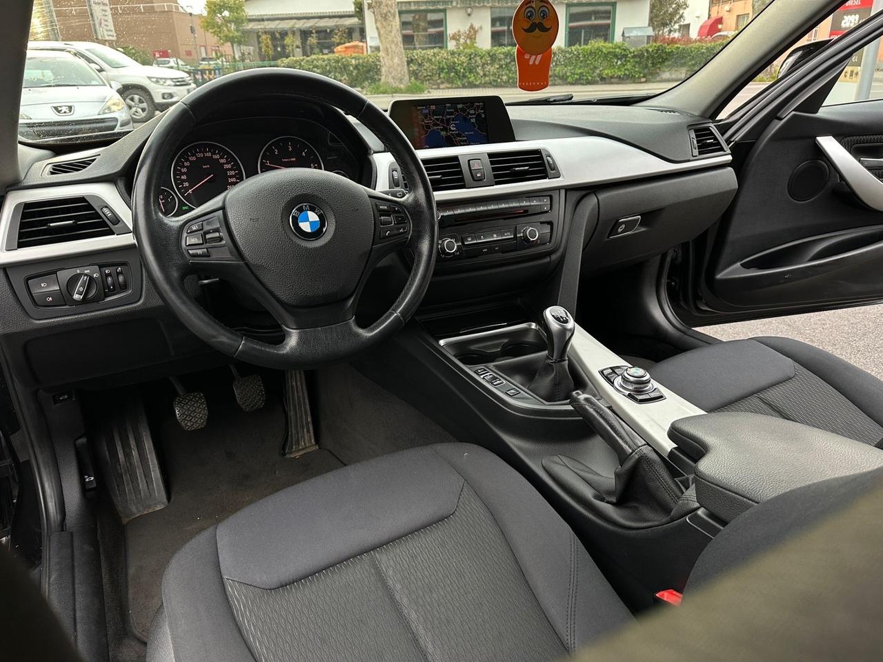 BMW 318 Touring Sport 2014