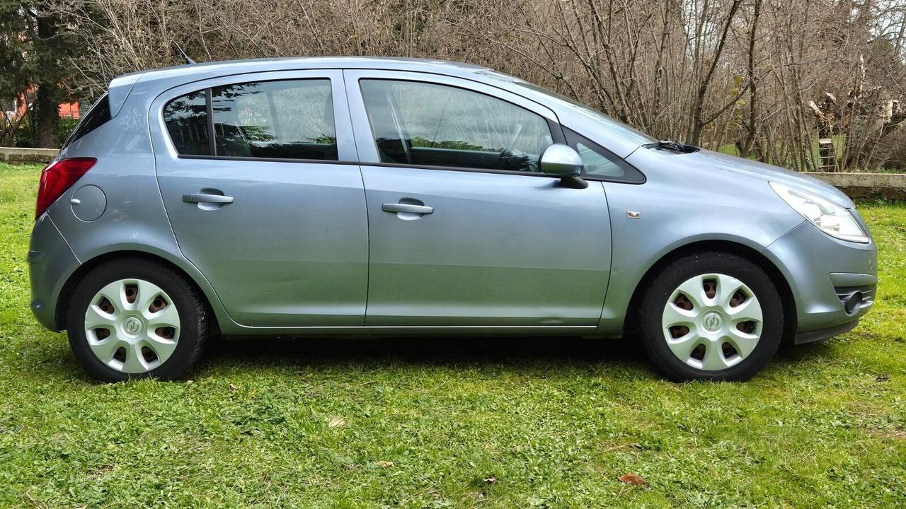 Opel Corsa 1.2 5P Enjoy 98.000KM Leggi testo NEOPATENTATI