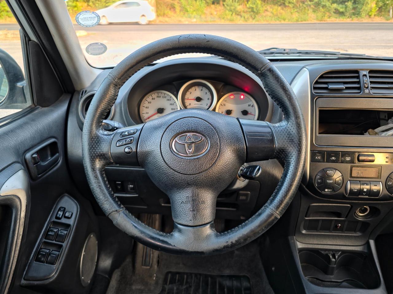 Toyota RAV 4 RAV4 2.0 Tdi D-4D cat 5 porte CV-116 E3 Manuale 4x4 2005