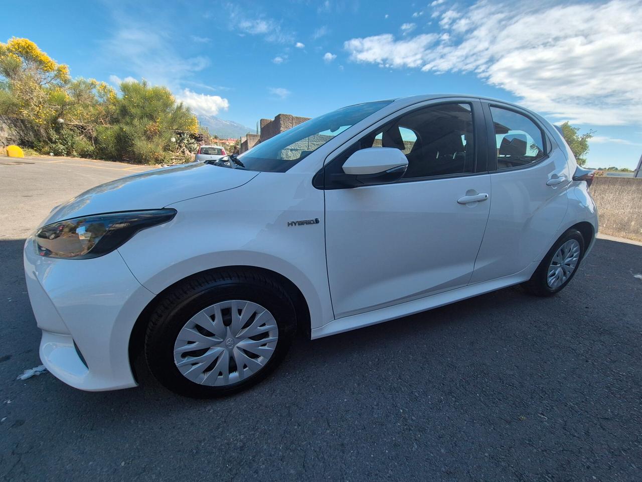 Toyota Yaris 1.5 Hybrid iva esposta inclusa 2021