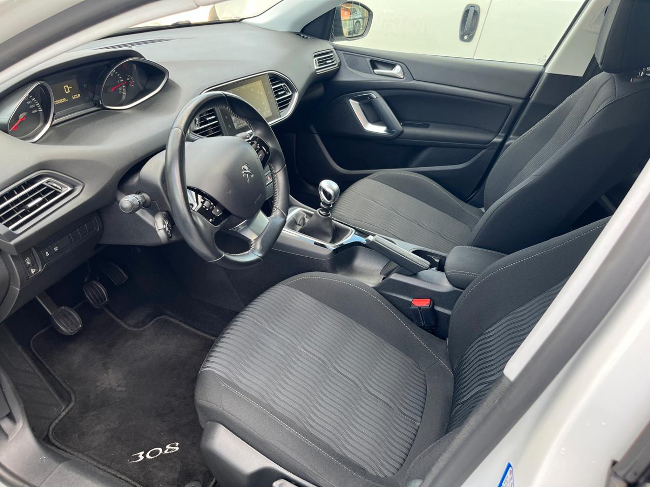 Peugeot 308 BlueHDi 120 S&S SW Bus km 89916