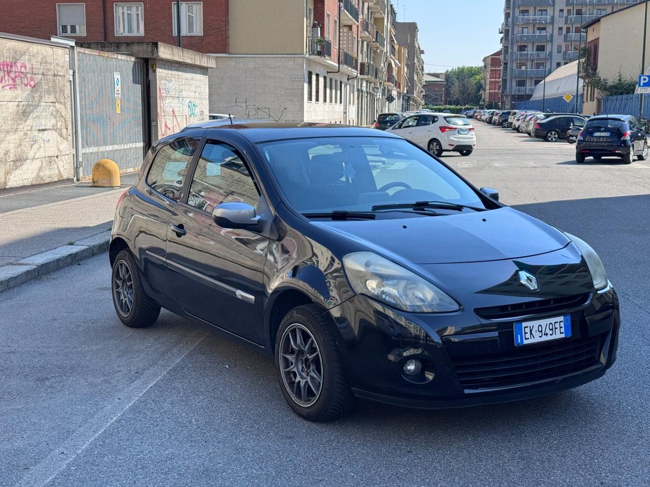 Renault Clio 1.2 16V 3 porte Dynamique