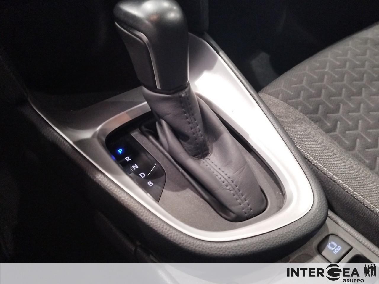 TOYOTA Yaris Cross 1.5h Orange Edition fwd 116cv e-cv