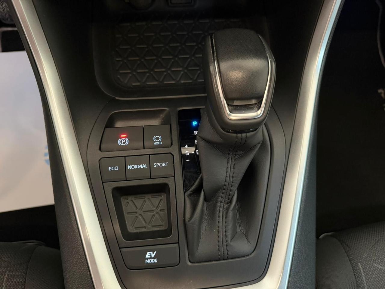 Toyota RAV 4 RAV4 2.5 HV (218CV) E-CVT 2WD Active