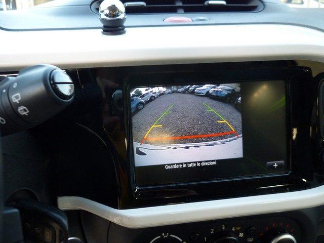 RENAULT Twingo SCe EDC Lovely