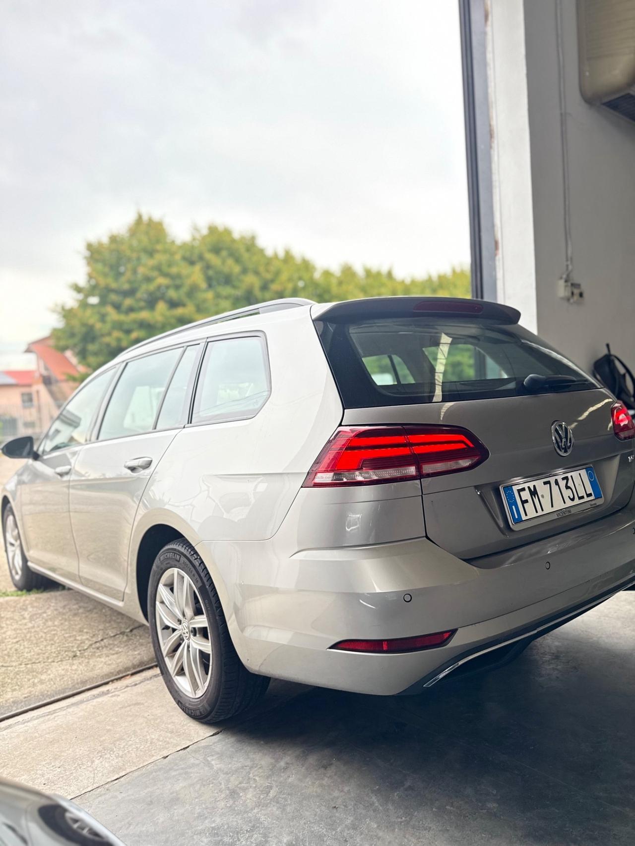 Volkswagen Golf Variant 1.6 TDI 115 CV Trendline BMT