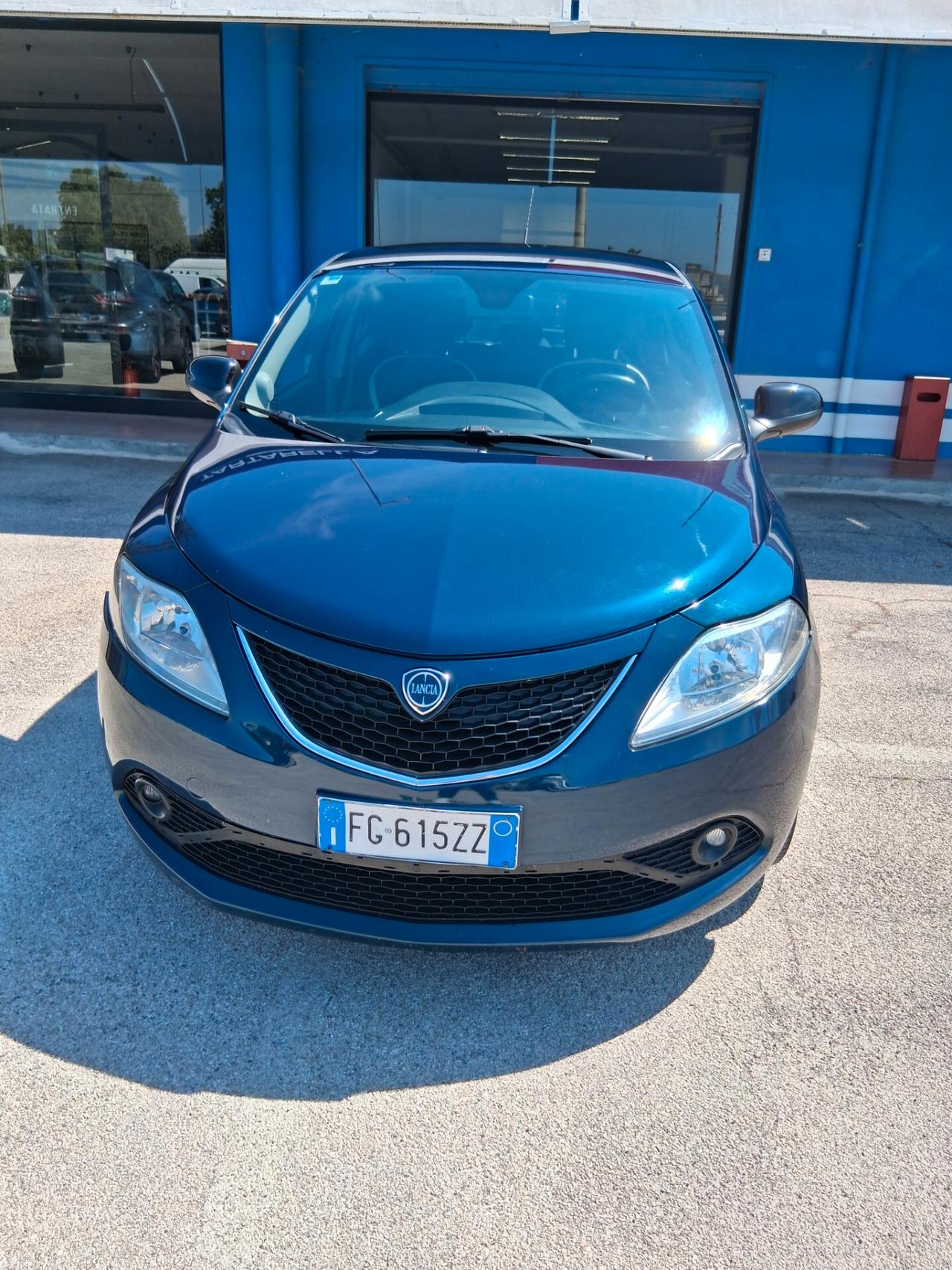 Lancia Ypsilon 1.2 69 CV 5 porte GPL Ecochic Gold