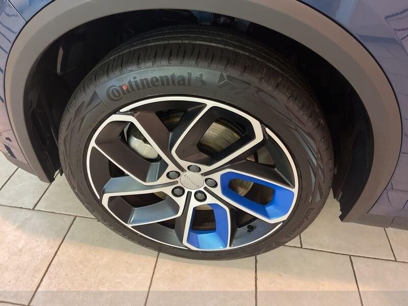 Lynk & Co 01 01 PHEV