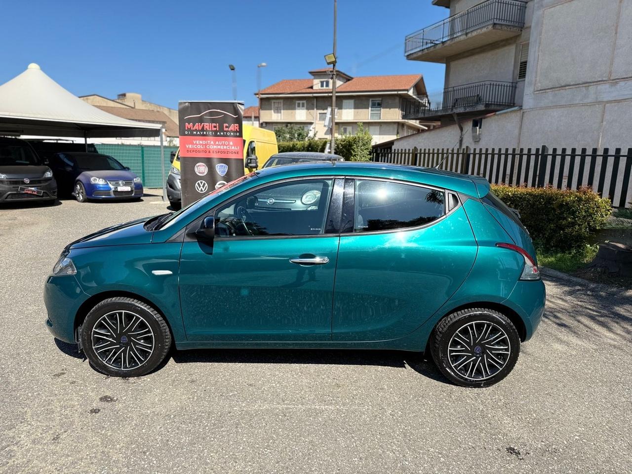 Lancia Ypsilon 1.2 69 CV 5 porte S&S Gold