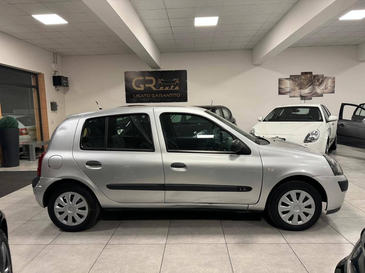 Renault Clio 1.2 BENZINA 5P NEOPATENTATI 2004