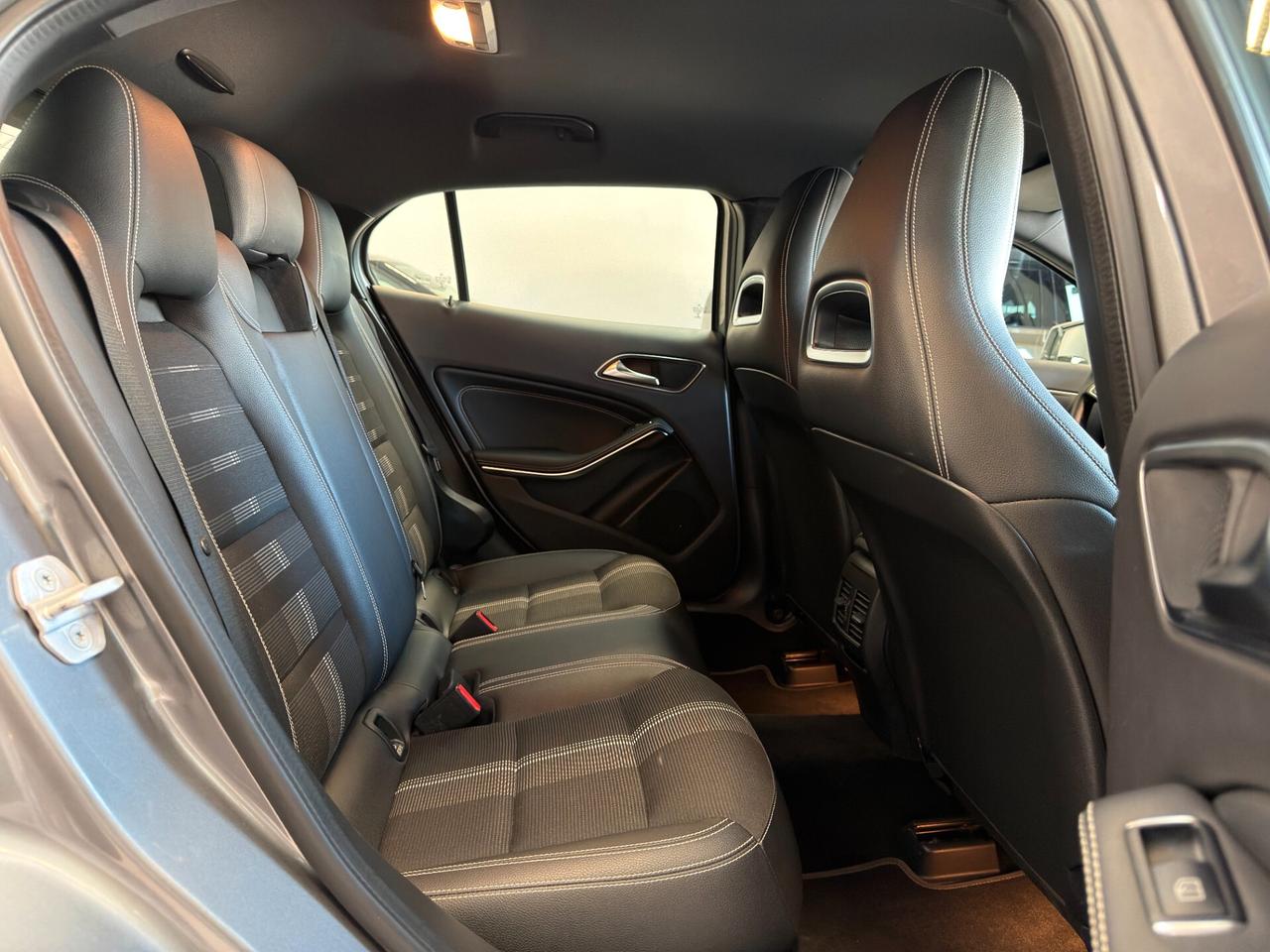 Mercedes-benz GLA 180 d Automatic Premium
