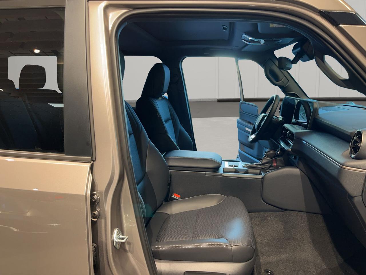 Toyota Land Cruiser 2.8 mhev Premium awd auto