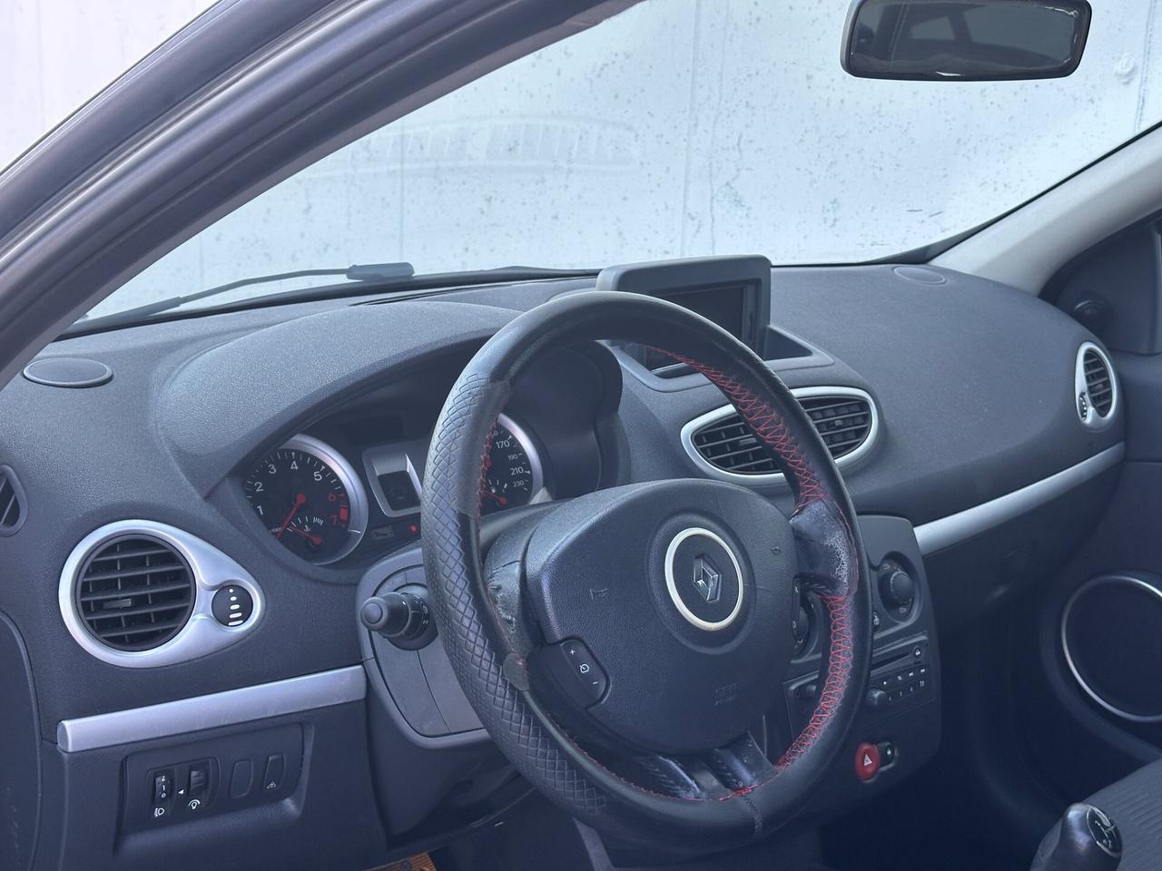 Renault Clio 1.2 16V 5 porte Luxe