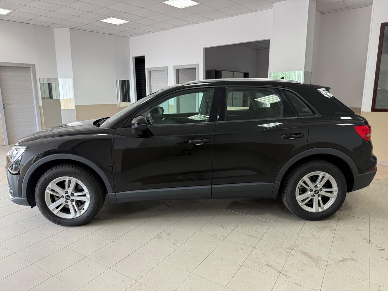 Audi Q3 35 TDI quattro S tronic Business