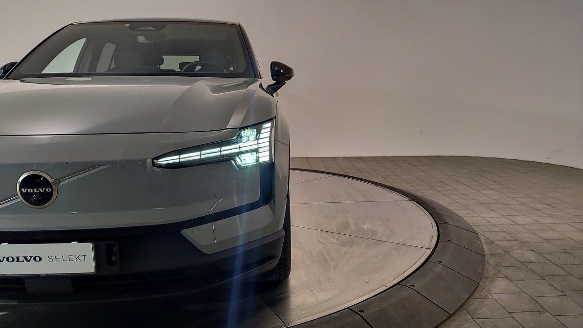VOLVO Ex30 Single Motor Extended Range Rwd Ultra