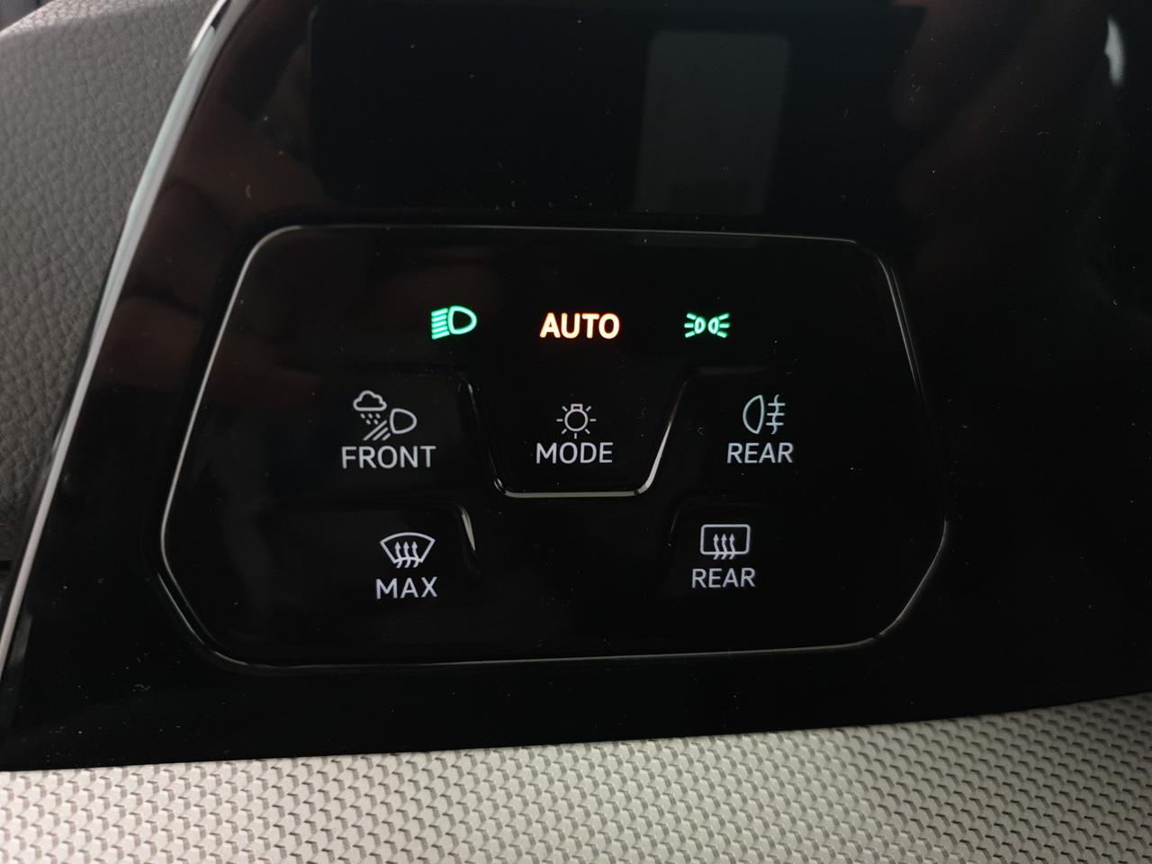 Volkswagen Golf 1.5 tsi ehybrid style 204cv dsg