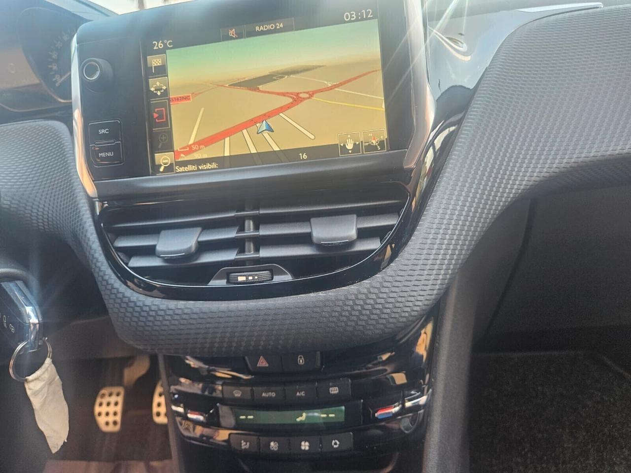 Peugeot 208 BlueHDi 120 GT Line 2016