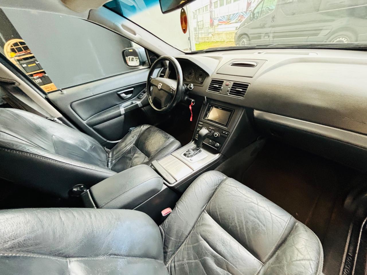 Volvo XC 90 XC90 2.4 D5 185 CV aut. AWD Executive