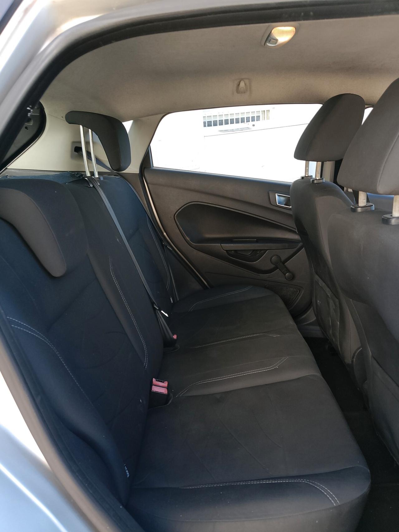 Ford Fiesta 1.2 60CV 5 porte Titanium
