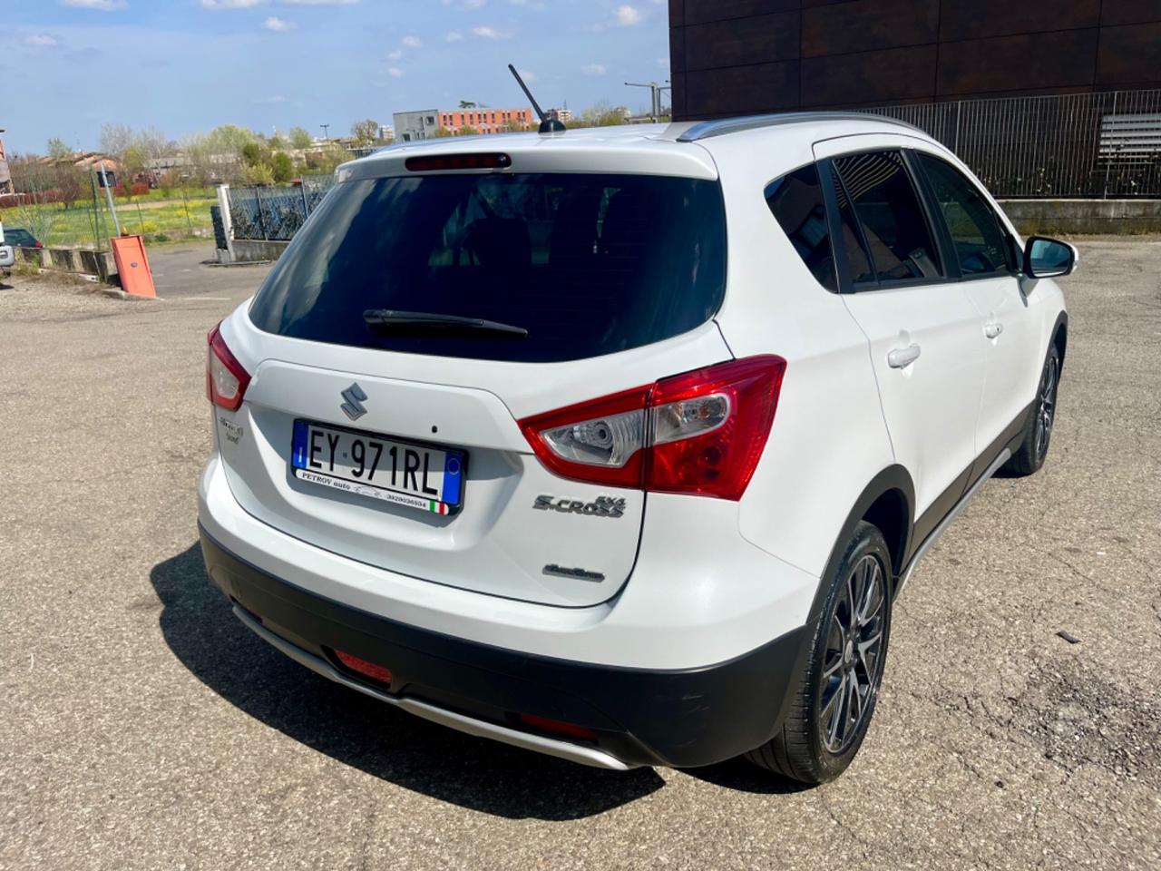 Suzuki S-Cross 1.6d 4WD 2015 145.000km perfetta