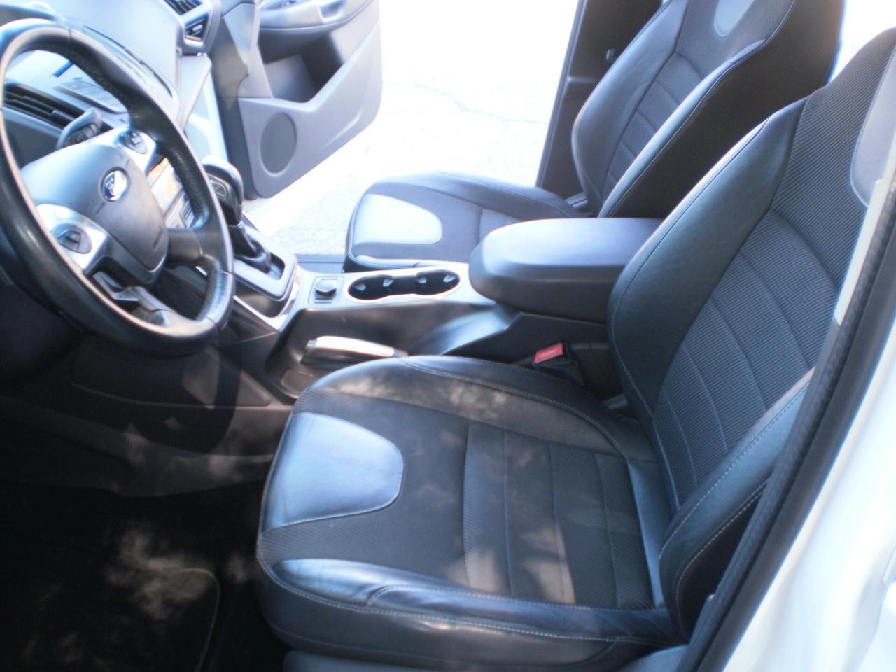 Ford Kuga 2.0 TDCI 140 CV 4WD Titanium