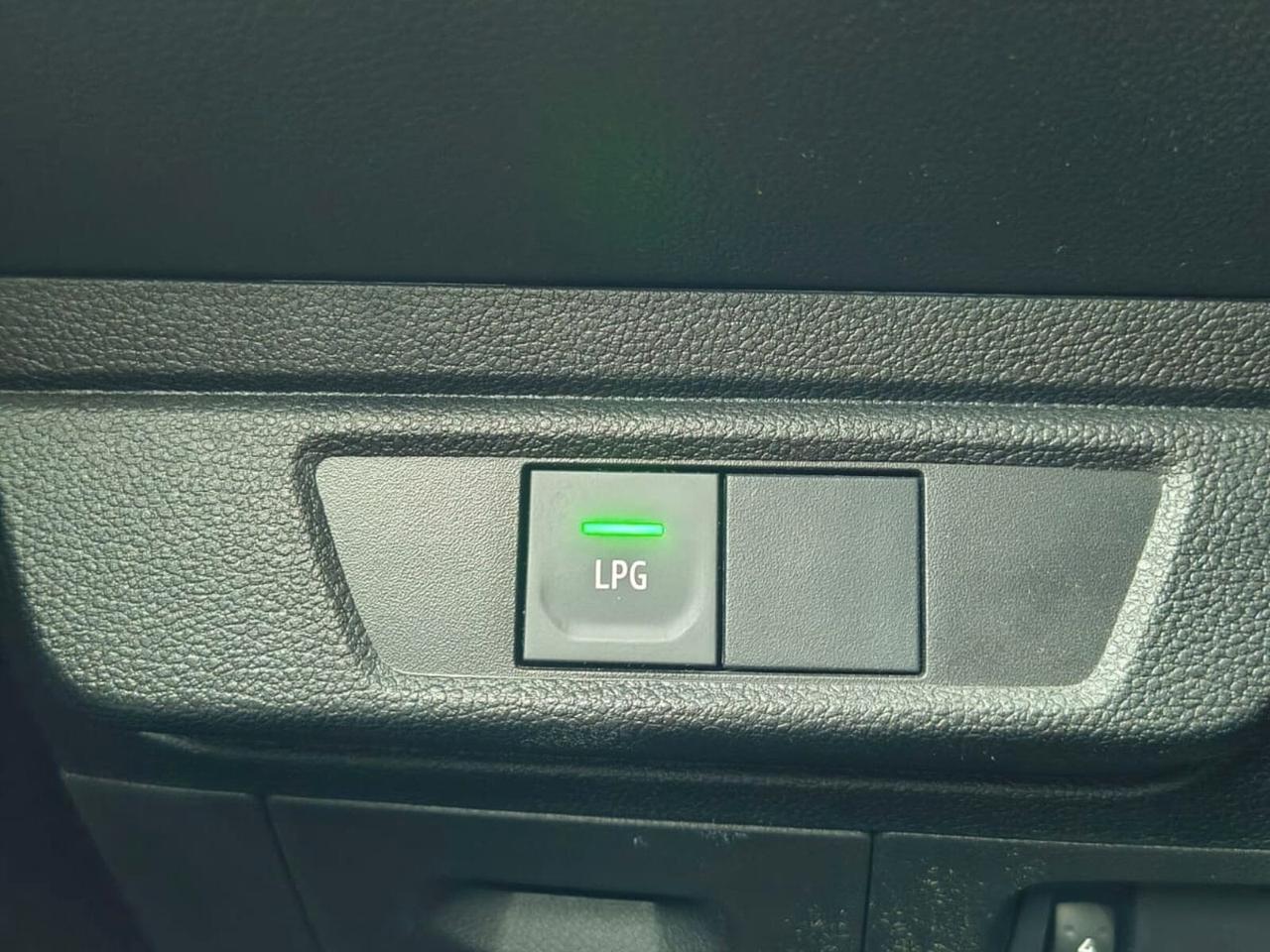 Dacia Sandero Stepway 1.0 TCe ECO-G Extreme Up