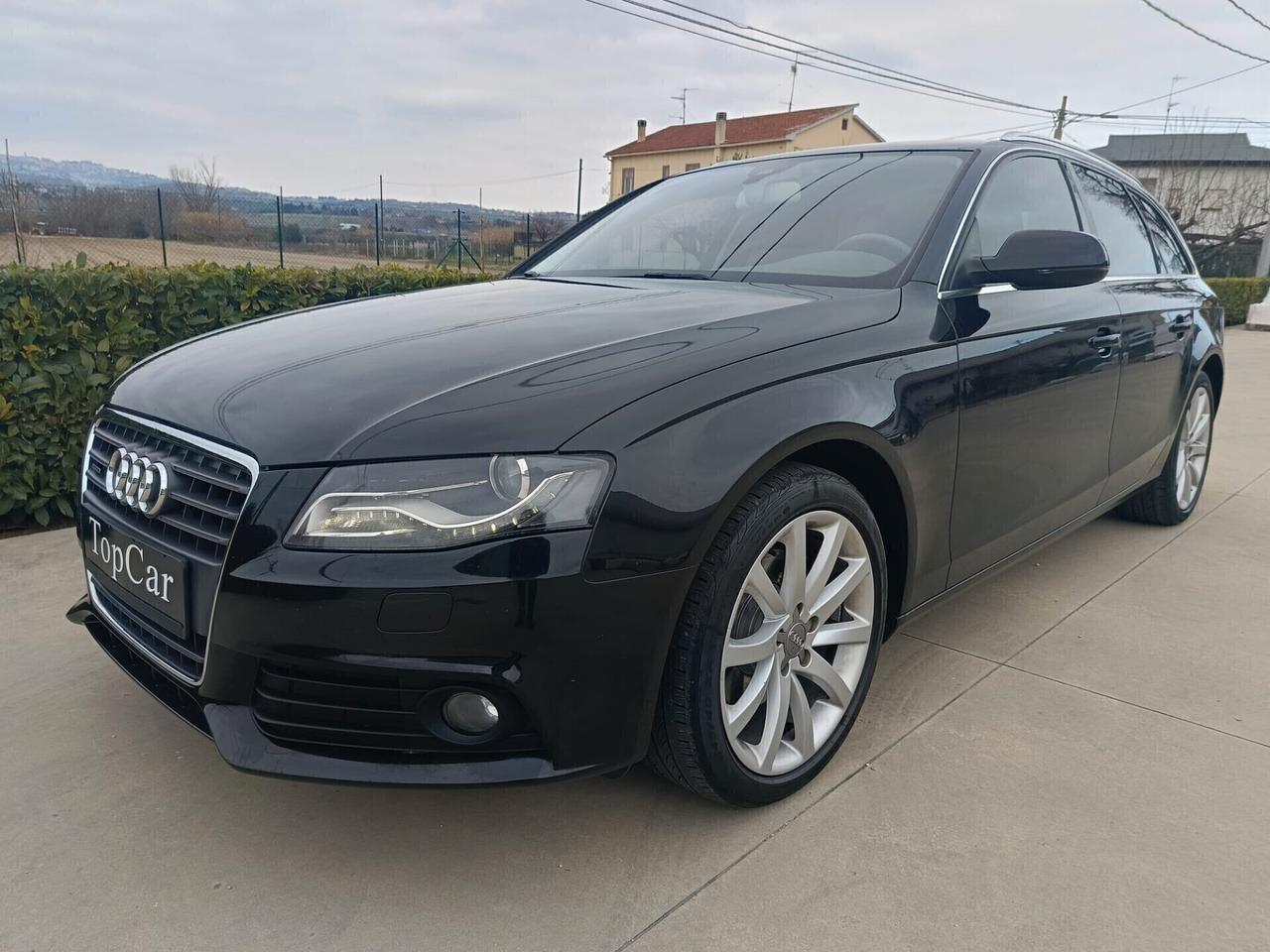 Audi A4 Avant 2.0 TDI Sportpaket 4X4 Navi Xeno Pelle