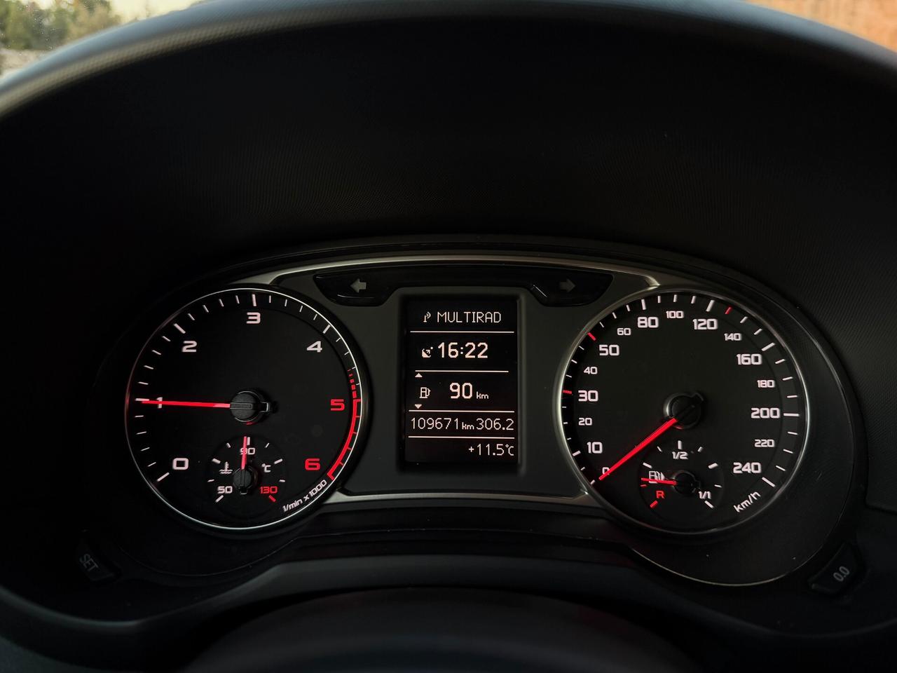 Audi A1 SPB/1.6 TDI 116CV/LED/SOLO 109000 KM