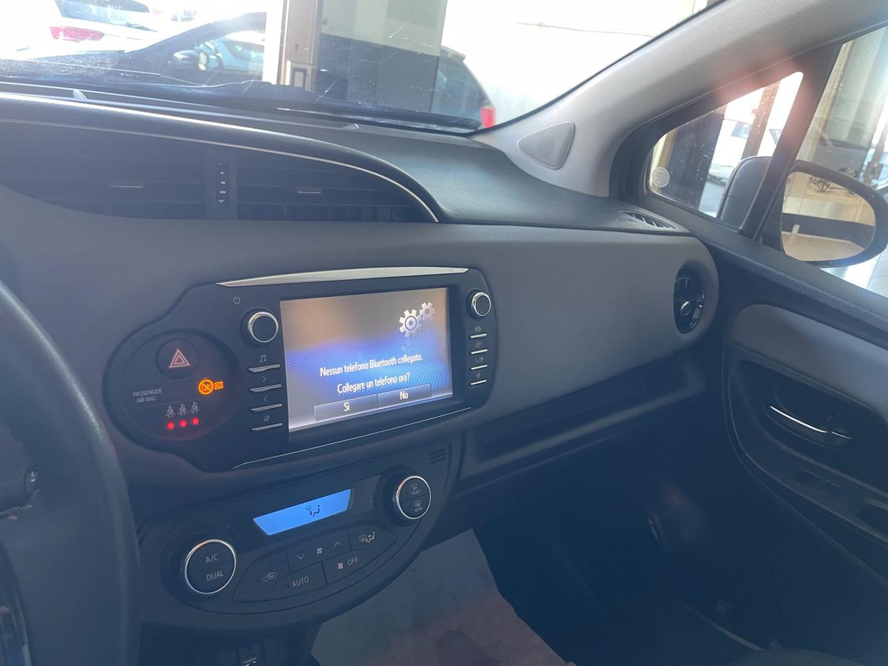 Toyota Yaris 1.5 Hybrid 5 porte Cool - Nessun vincolo -