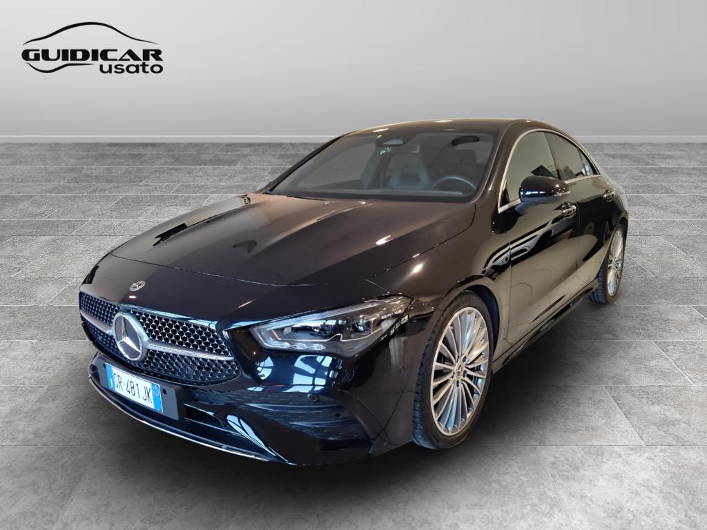 Mercedes-Benz CLA Coupe - C118 2023 - CLA Coupe 200 d AMG Line Advanced Plus auto