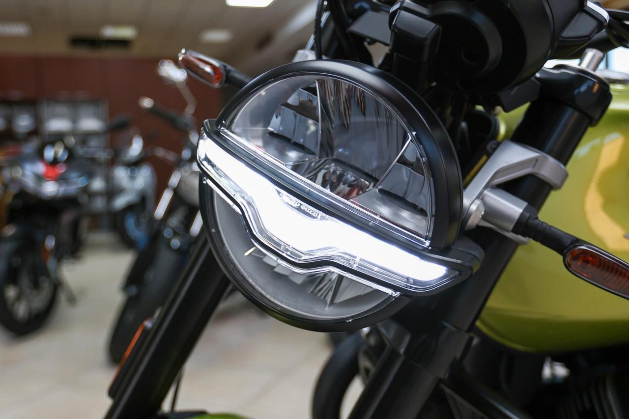 Moto Guzzi V7 SPORT DEMO AZIENDALE