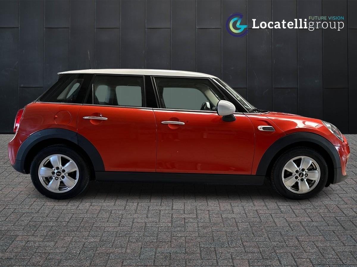 MINI Mini IV F55 2018 5p - Mini 5p 1.5 Cooper D Boost