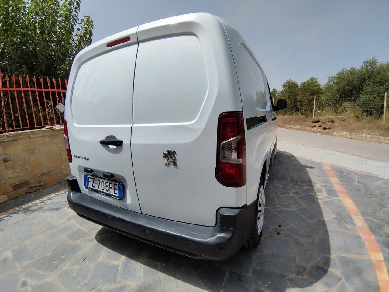 Peugeot Partner Furgonato 1.5 BlueHDi 100 CV Premium
