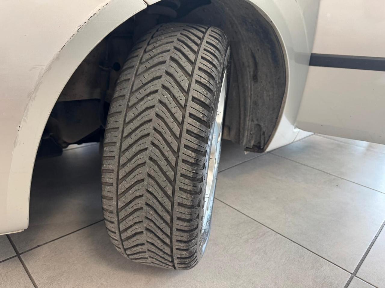 Ford Fiesta 1.4 TDCI 68CV 5 PORTE 2005
