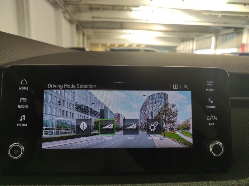 SKODA Kamiq - Kamiq 1.0 TSI 115 CV Black Dots