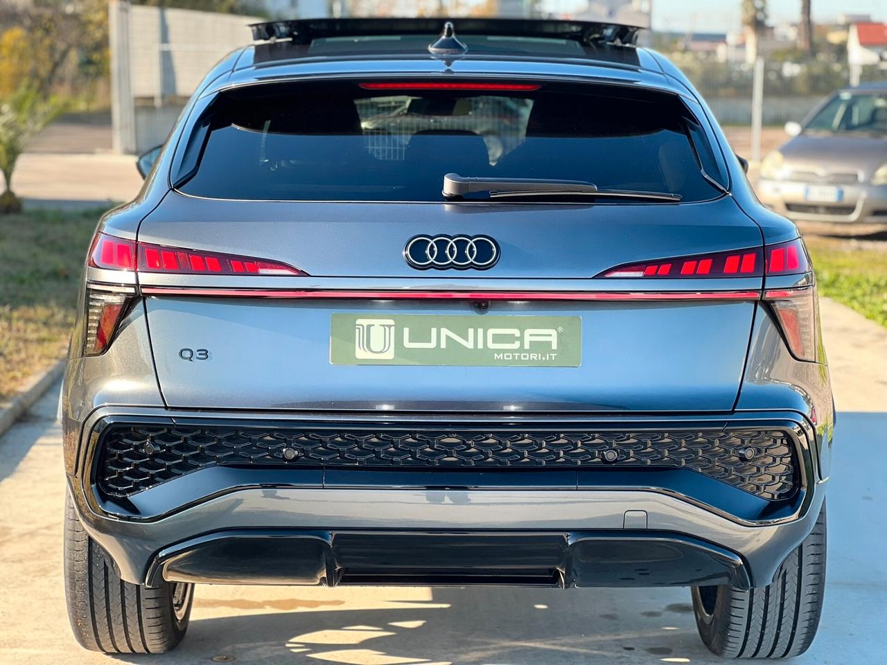 Audi Q3 Sportback 2.0 tdi S line 150cv S-tronic IVA ESPOSTA