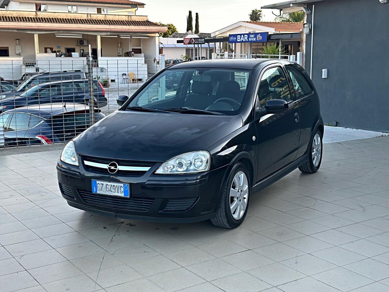 Opel Corsa 1.2i 16V cat 3 porte Club