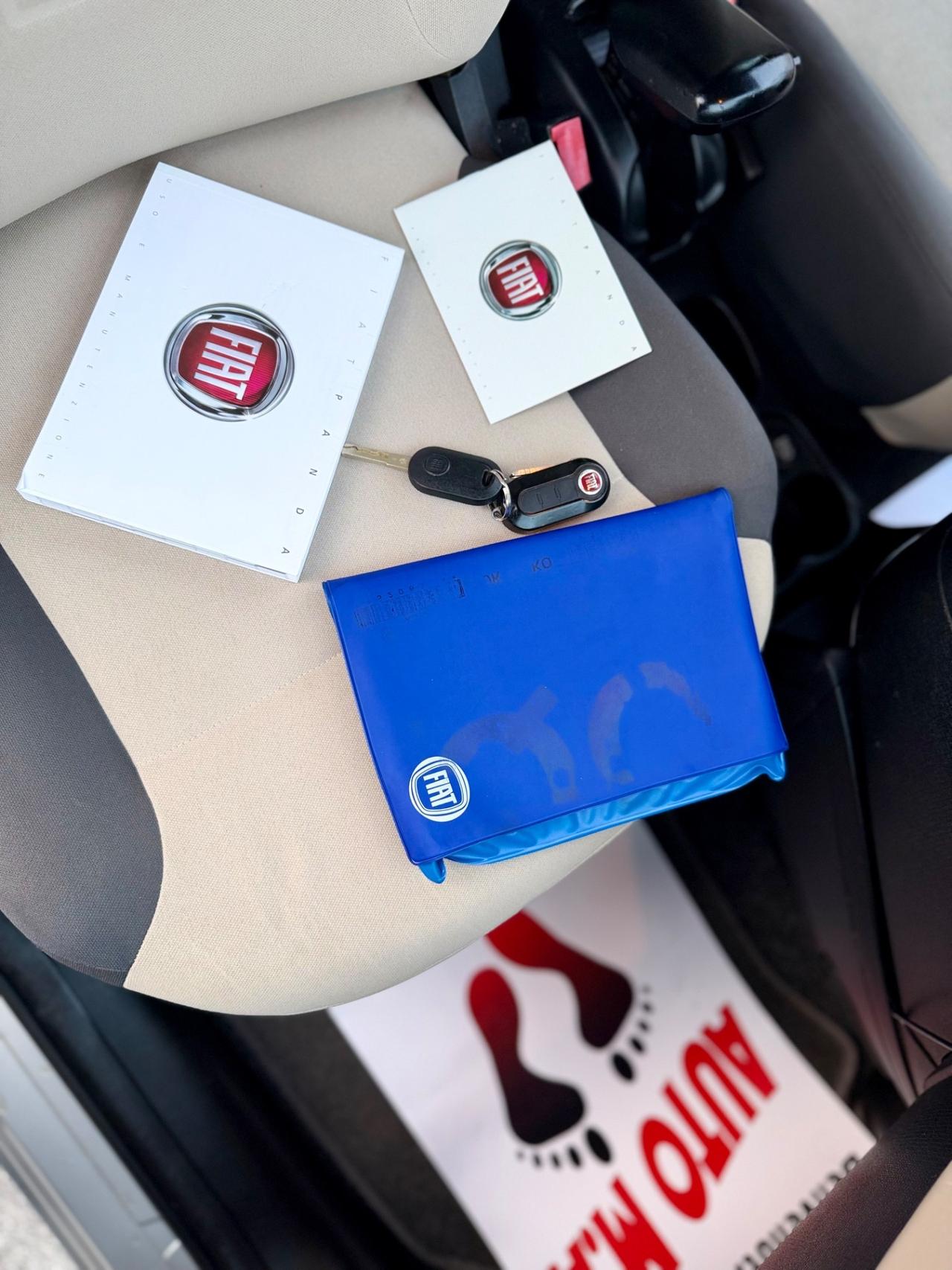 Fiat Panda 2013 1.2 Lounge km solo 120,000 ok neopatentati ! ! !