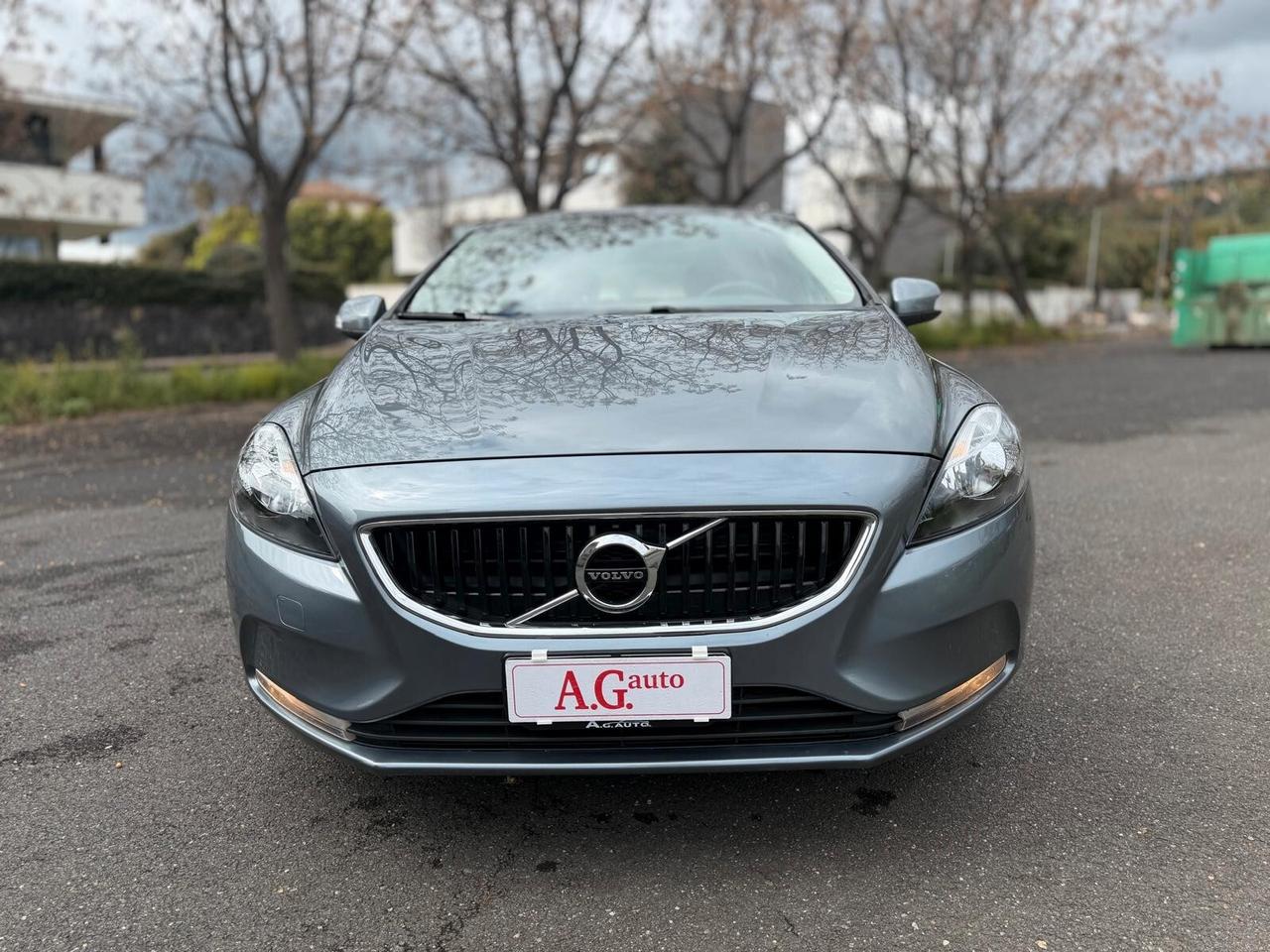 Volvo V40 D2 DISPLAY/NAVI