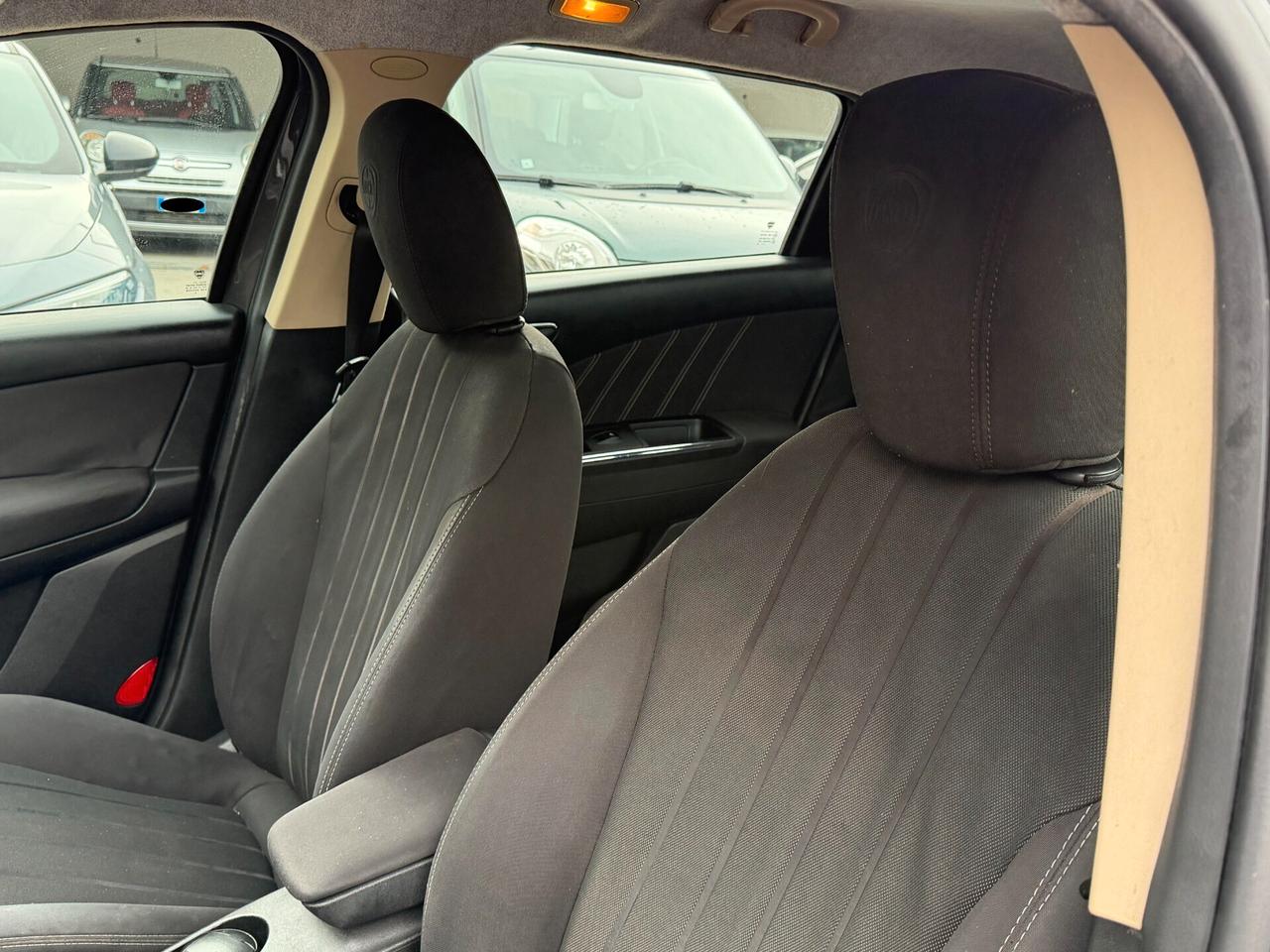 Lancia Delta 1.4 T JET 120 cv. ARGENTO (Impianto GPL)
