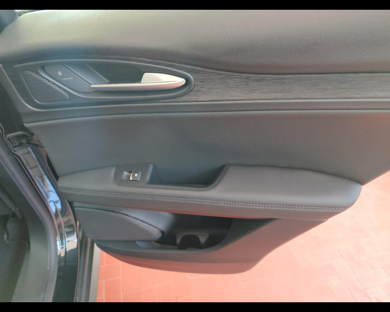 ALFA ROMEO Stelvio 2.2 Turbodiesel 160 CV AT8 RWD Ti