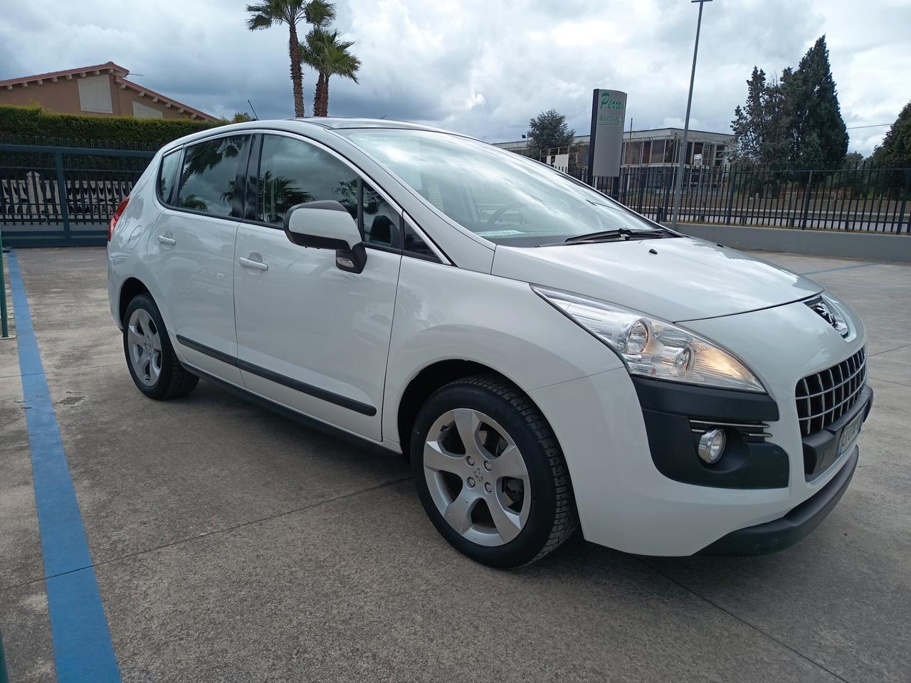 Peugeot 3008 1.6 HDi 115CV Business