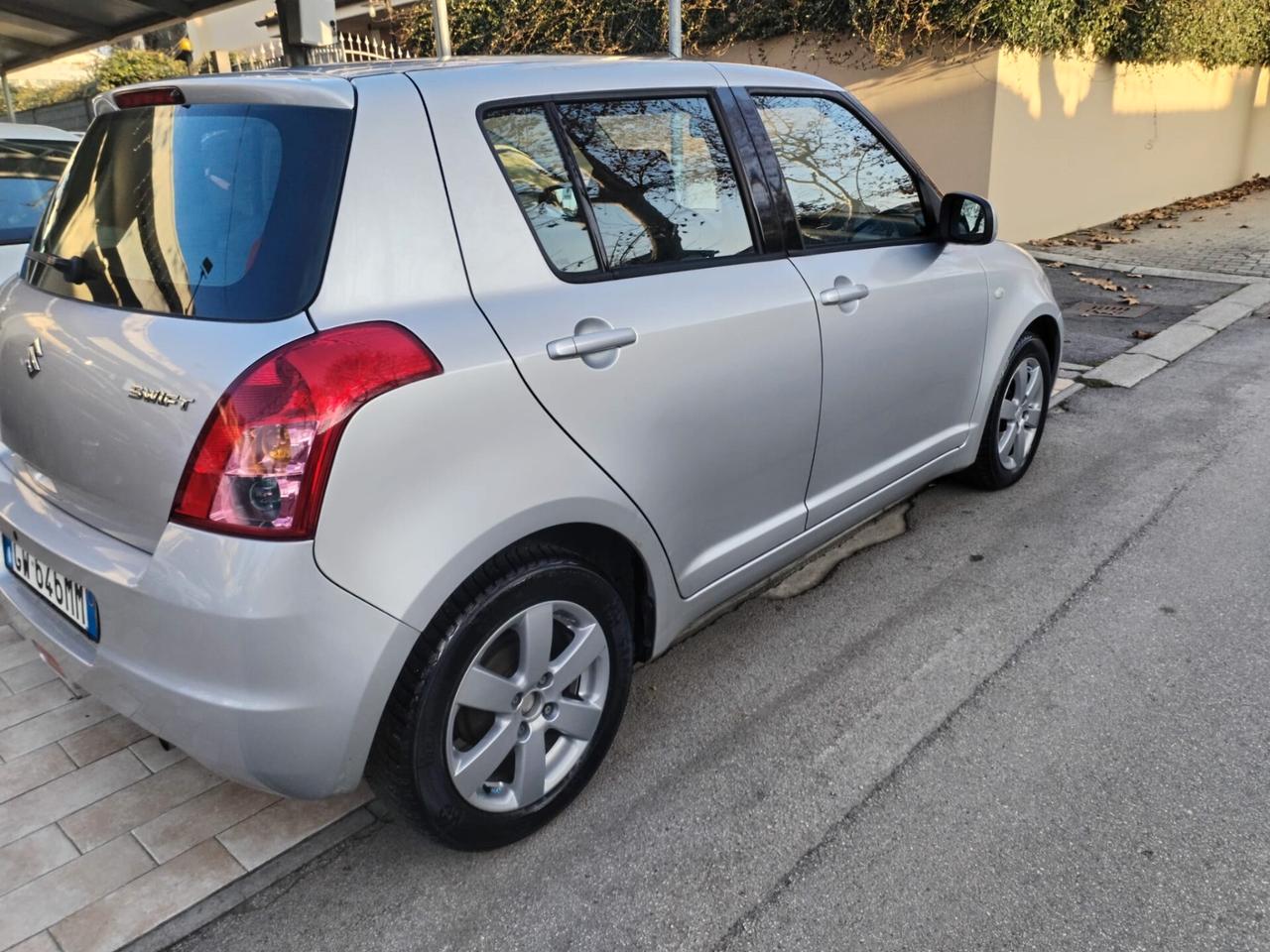 Suzuki Swift 1.3 5p. GL Safety Pack