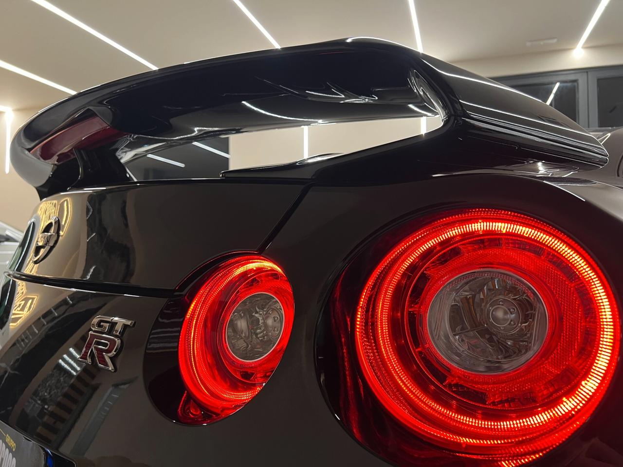 Nissan GT-R 3.8 V6 Black