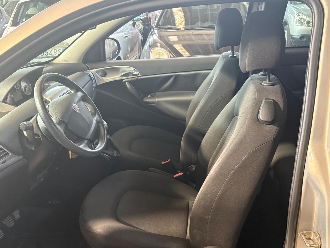 Lancia Ypsilon 1.2 69 CV Platinum
