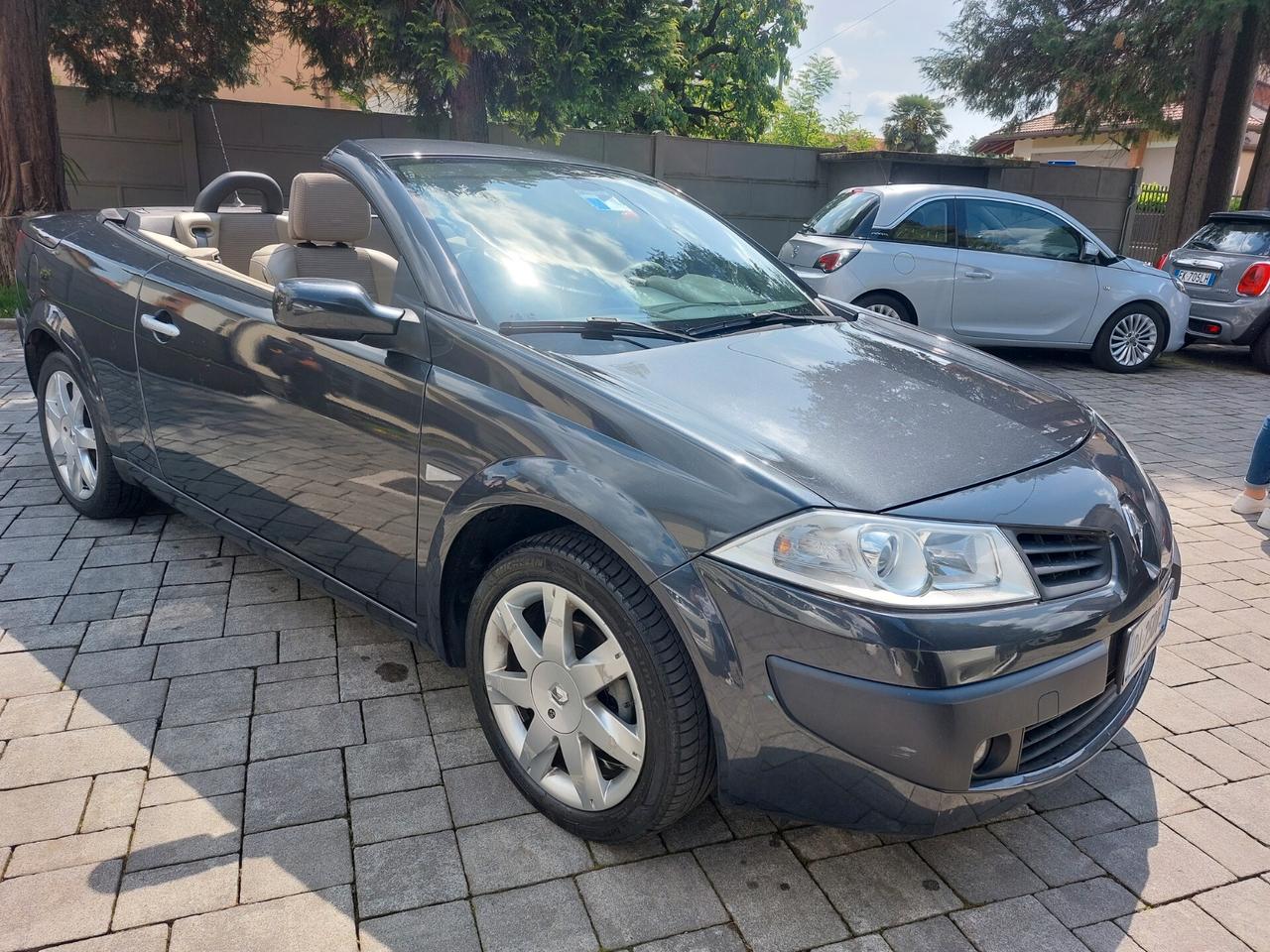 Renault Megane Mégane C-C 1.5 dCi/105CV Luxe