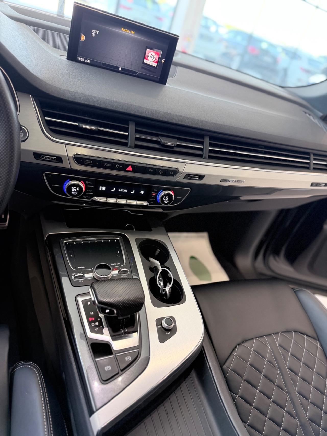 Audi Q7 50 TDI quattro tiptronic Business Plus