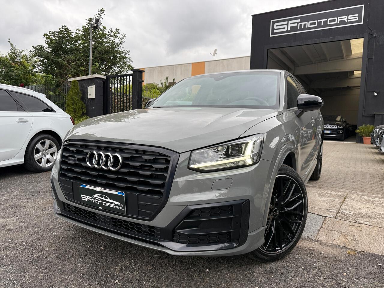 Audi Q2 40 TFSI S tronic Identity Black S Line QUATTRO